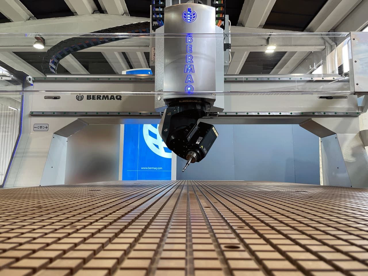 Fresadores i centres de mecanitzat CNC